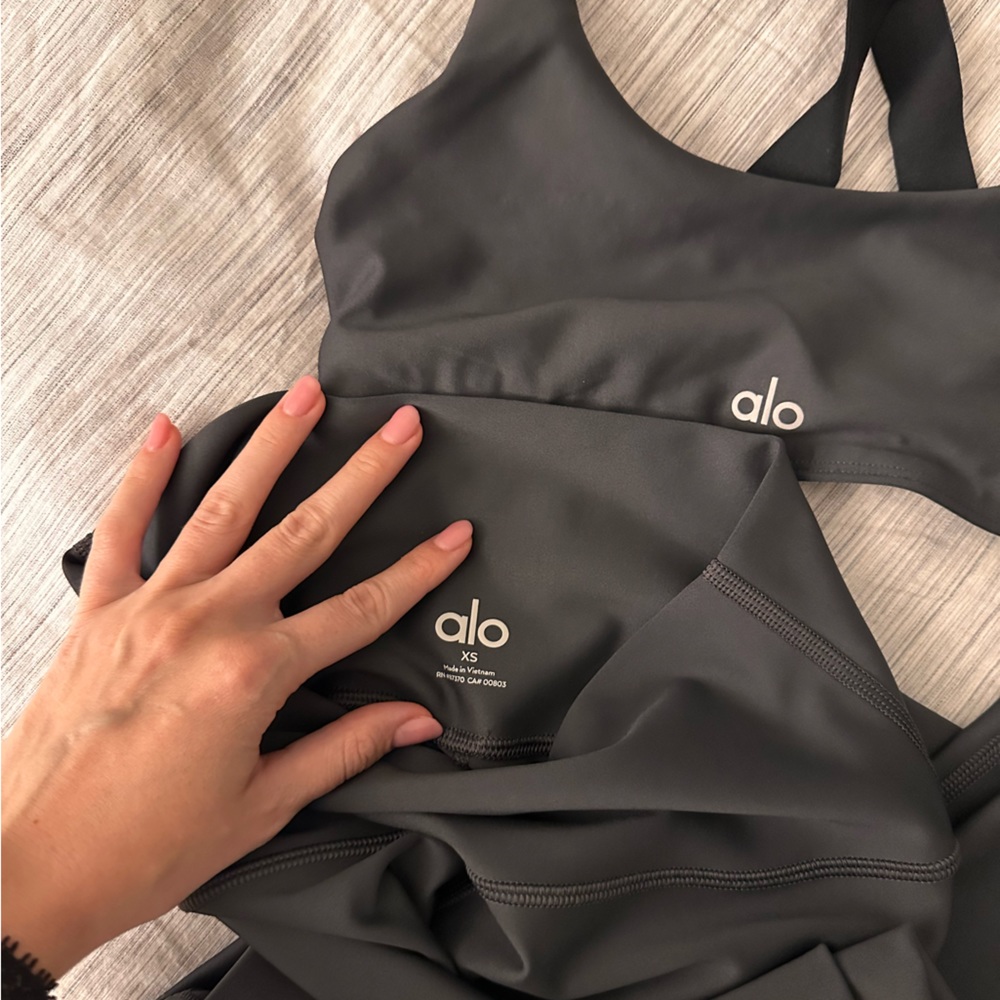 Anthracite Alo Yoga set XS